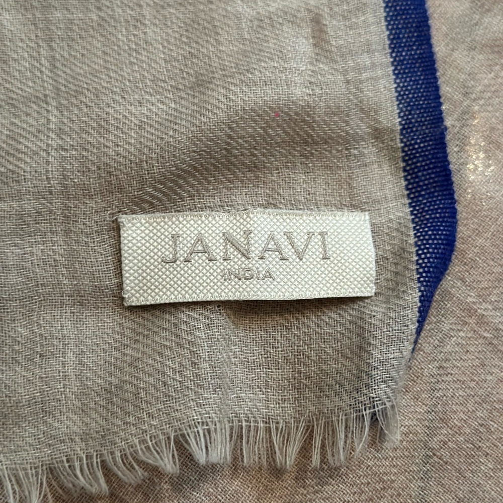 Janavi India Wool And Silk Blend Stole Scarf Women’s Size 27.5”W X 74”L Beige